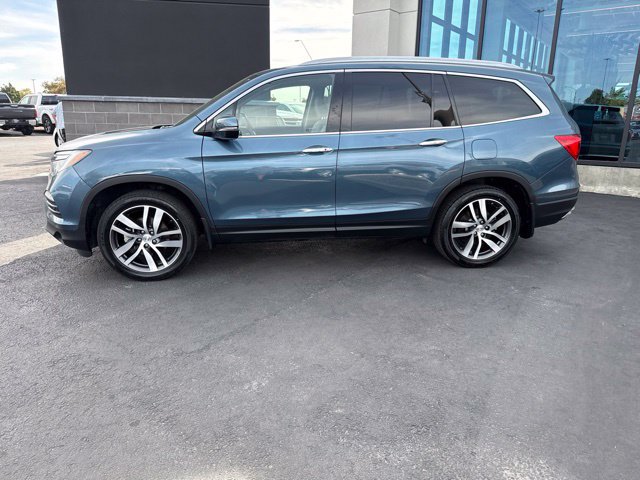 Used 2017 Honda Pilot Touring image 3