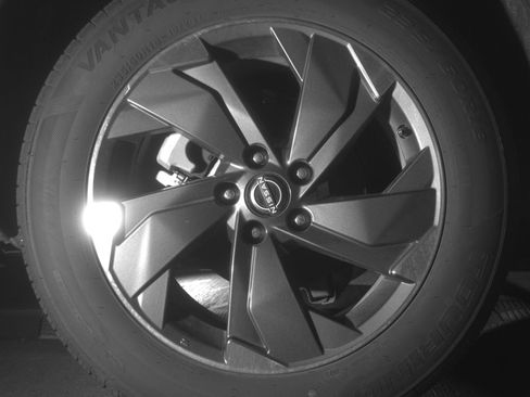 Used 2025 Nissan Rogue SV image 15