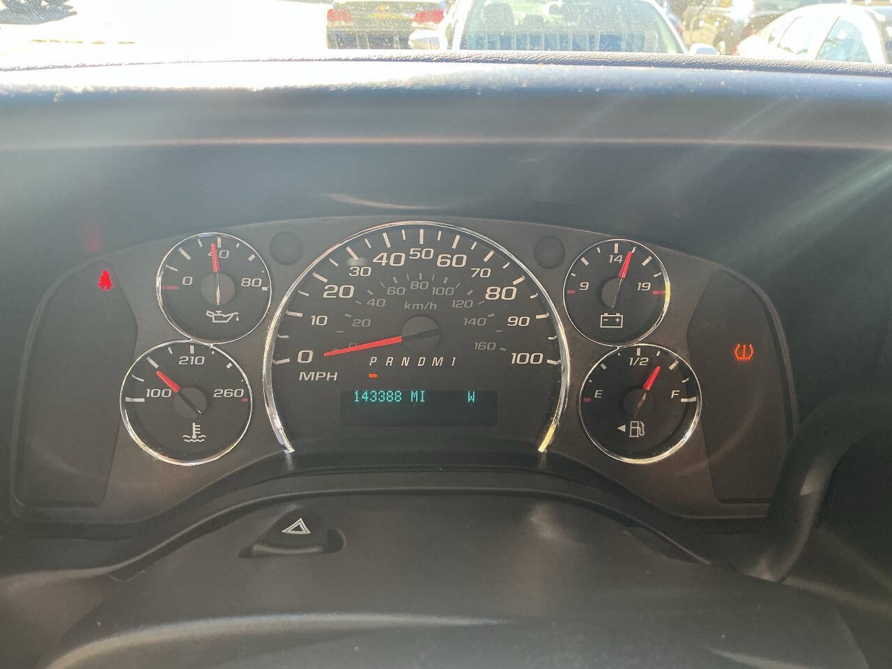 Used 2018 Chevrolet Express 2500 Extended RWD image 12