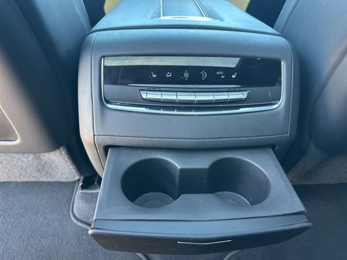 Used 2022 Cadillac Escalade ESV Sport w/ Touring Package image 36