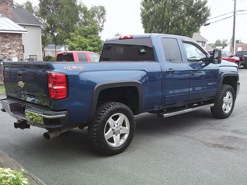 Used 2015 Chevrolet Silverado 2500 LT w/ LT Convenience Package AWD/4WD image 6