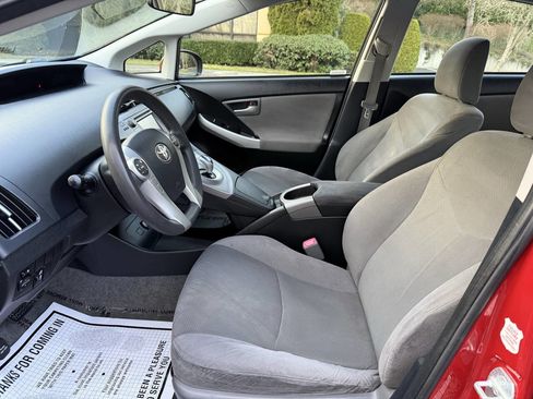 Used 2012 Toyota Prius Four image 11