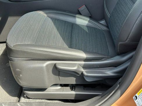 New 2025 Buick Envista Preferred w/ Convenience II Package image 11