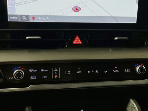 Used 2024 Kia Sportage EX FWD image 24