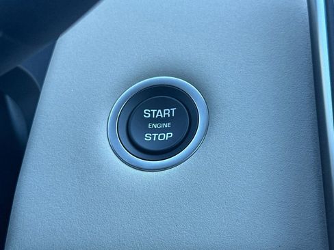 New 2025 Land Rover Discovery Sport S AWD/4WD image 19