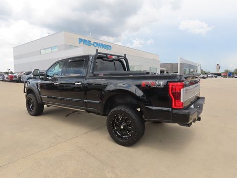 Used 2017 Ford F250 Platinum AWD/4WD image 16