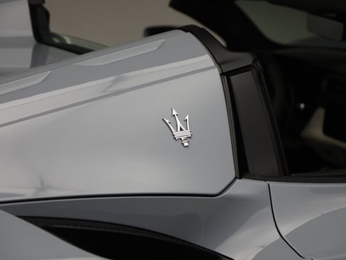 Used 2023 Maserati MC20 Spyder image 31