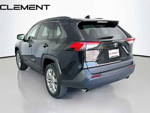 Used 2023 Toyota RAV4 XLE Premium AWD/4WD image 10