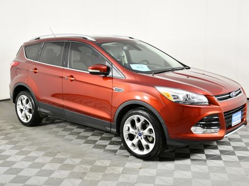 Used 2014 Ford Escape Titanium w/ Equipment Group 401A image 4