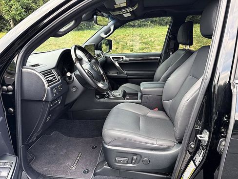 Used 2023 Lexus GX 460 Premium AWD/4WD image 11