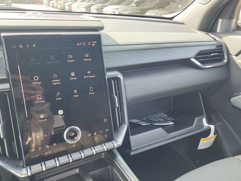 New 2026 GMC Acadia AT4 w/ Luxury Package image 37