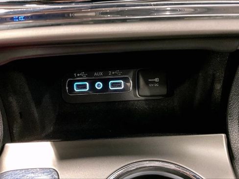 Used 2021 Jeep Grand Cherokee Laredo w/ Security & Convenience Group AWD/4WD image 17