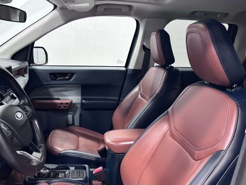 Used 2022 Ford Maverick Lariat w/ Lariat Luxury Package image 12