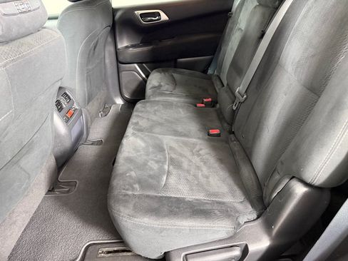 Used 2015 Nissan Pathfinder SV AWD/4WD image 20