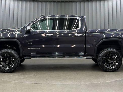 Used 2026 GMC Sierra 1500 SLT AWD/4WD image 2