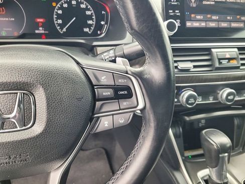 Used 2018 Honda Accord Touring image 21