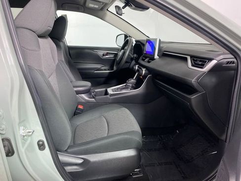 Used 2023 Toyota RAV4 XLE AWD/4WD image 8