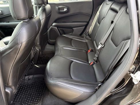 Used 2021 Jeep Compass Latitude image 10