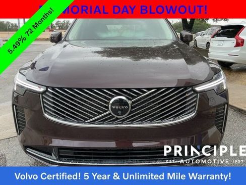 Certified 2025 Volvo XC90 B5 Plus AWD/4WD image 3