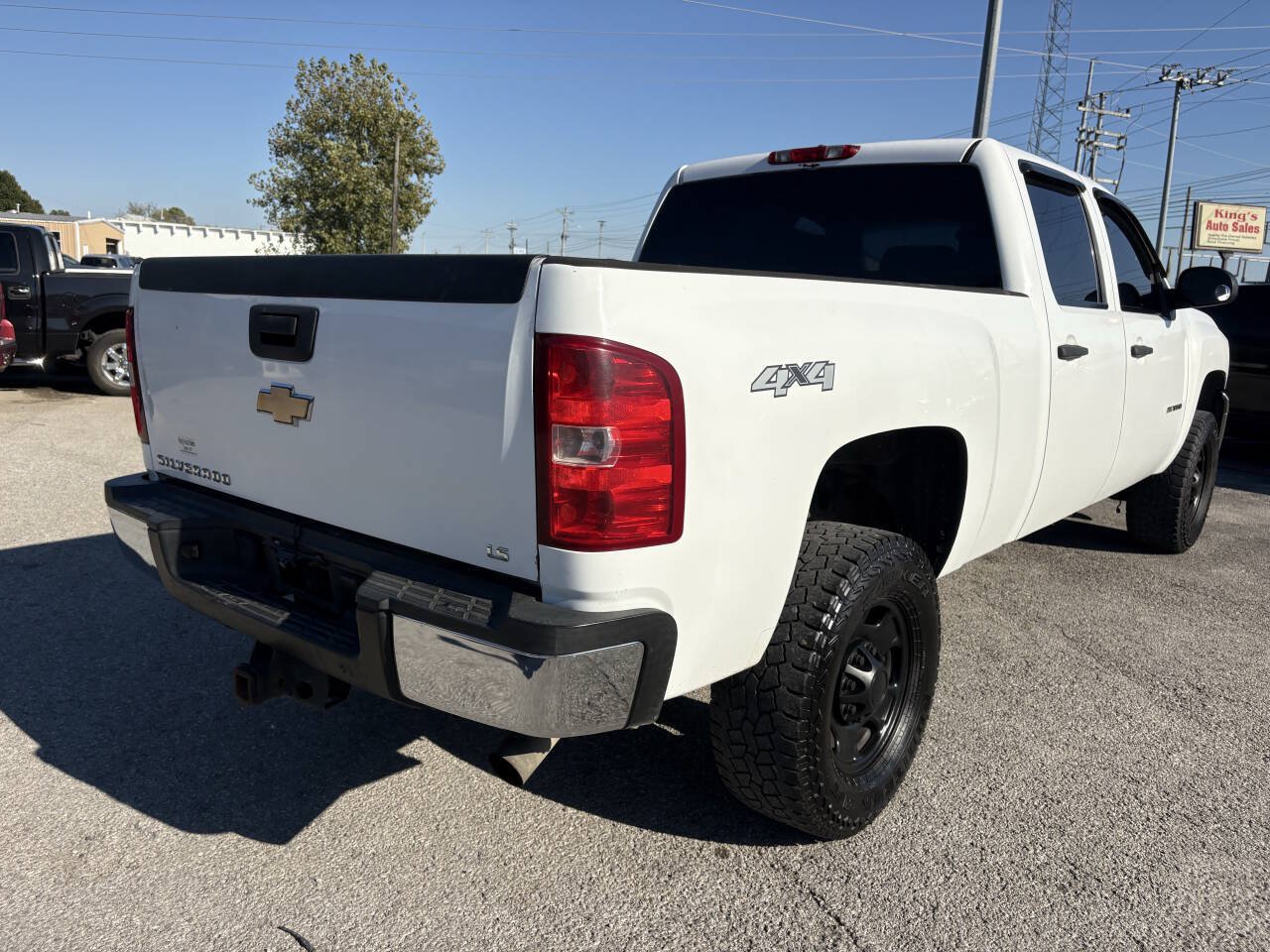 Used 2011 Chevrolet Silverado 2500 W/T AWD/4WD image 7