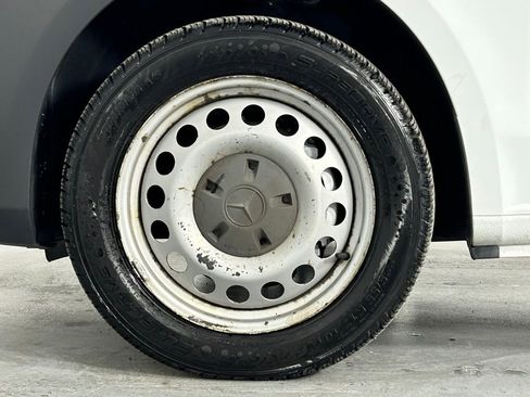 Used 2017 Mercedes-Benz Metris image 25