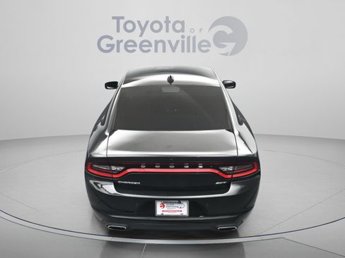 Used 2017 Dodge Charger SXT w/ Driver Confidence Group RWD image 13