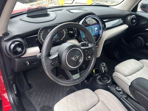 Used 2022 MINI Cooper S image 10