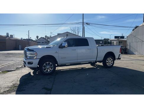 Used 2024 RAM 3500 Laramie w/ Towing Technology Group image 7