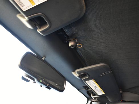 Used 2017 Jeep Wrangler Unlimited Sport w/ Quick Order Package 23S image 40