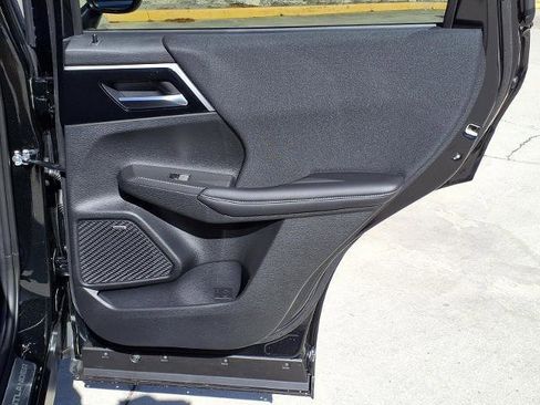 New 2026 Mitsubishi Outlander ES FWD image 11