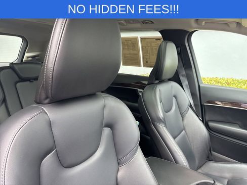Used 2019 Volvo XC90 T5 Momentum w/ Multimedia Package image 21