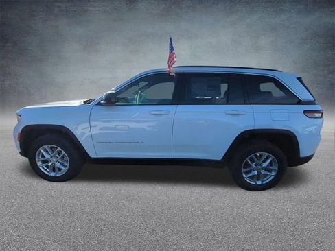 New 2026 Jeep Grand Cherokee Laredo X AWD/4WD image 7