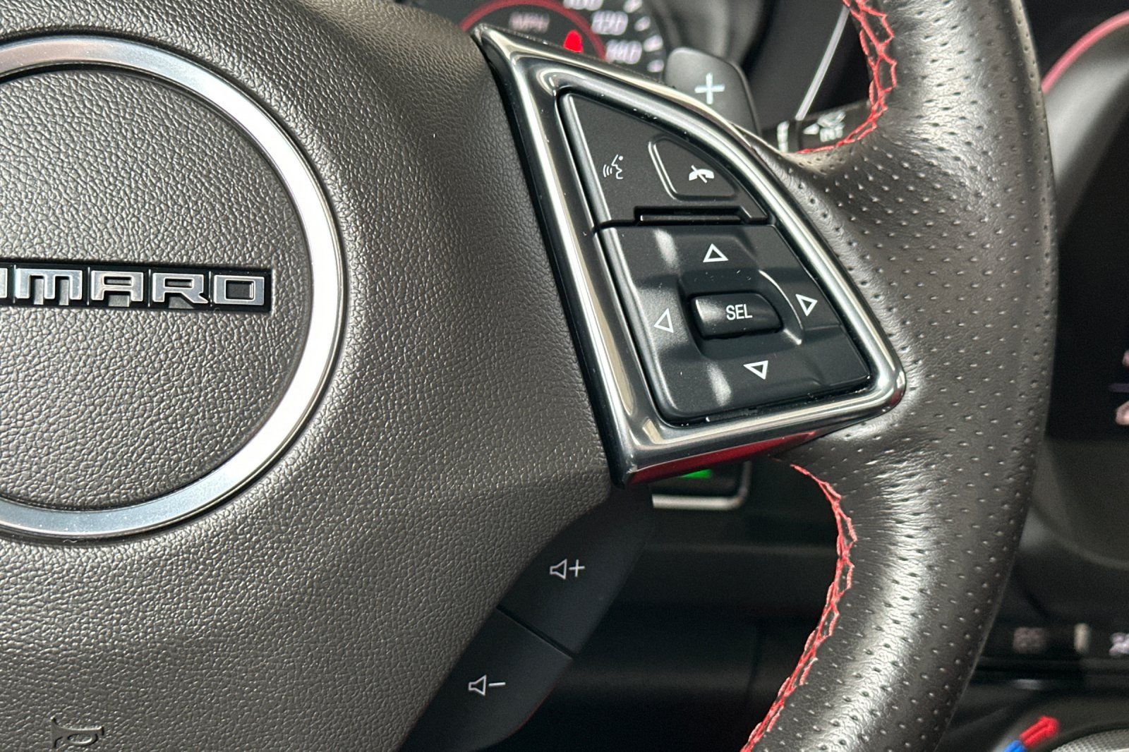 Used 2023 Chevrolet Camaro SS RWD image 33