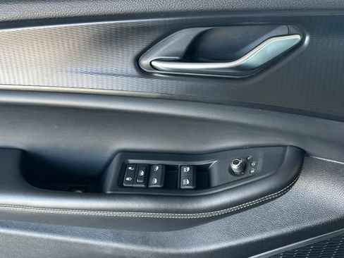 Certified 2024 Jeep Grand Cherokee Altitude AWD/4WD image 11