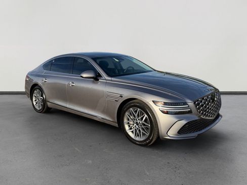 Used 2025 Genesis G80 2.5T image 7