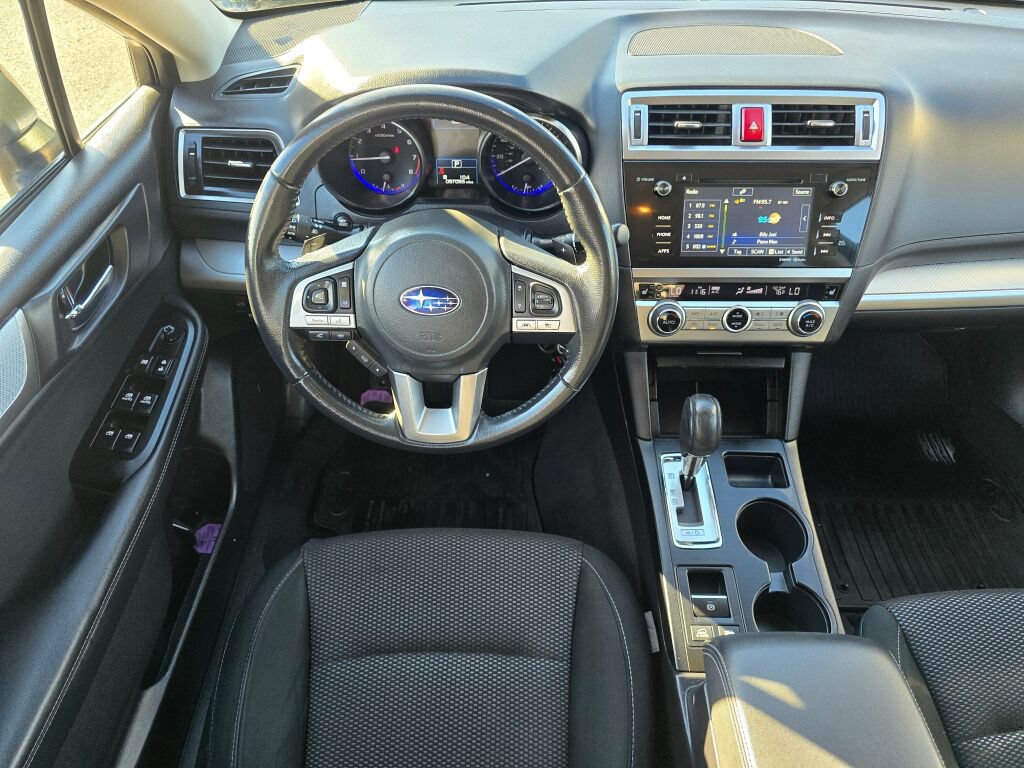 Used 2017 Subaru Outback 2.5i Premium AWD/4WD image 2
