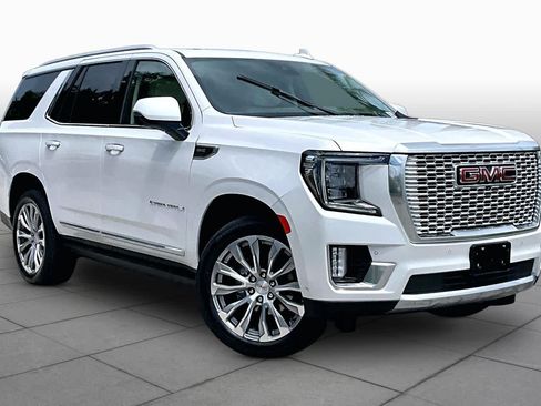 Used 2023 GMC Yukon Denali w/ Denali Reserve Package AWD/4WD image 3