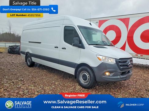 Used 2025 Mercedes-Benz Sprinter 2500 image 5