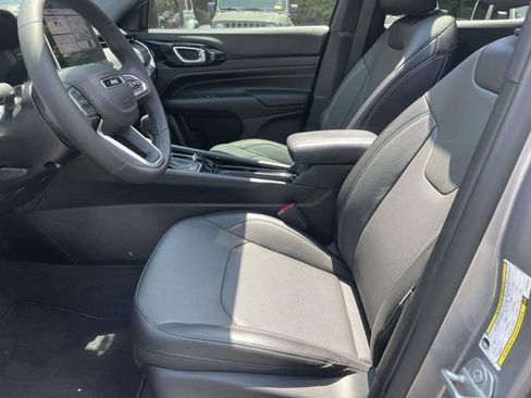 Certified 2023 Jeep Compass High Altitude AWD/4WD image 16