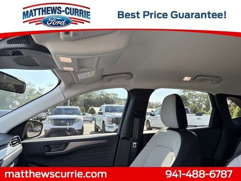 New 2025 Ford Escape Active image 11