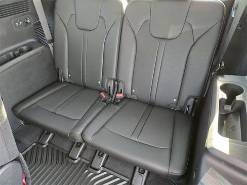 New 2026 Kia Sorento S w/ S Panoramic Sunroof Package FWD image 23