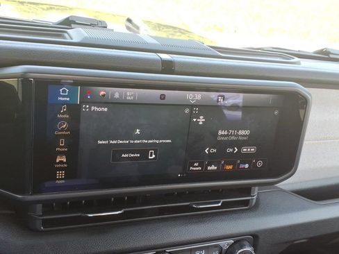 Used 2026 Jeep Gladiator Sport AWD/4WD image 4