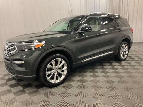 Used 2023 Ford Explorer Platinum w/ Technology Package AWD/4WD image 5