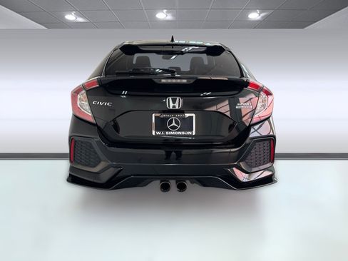 Used 2018 Honda Civic Sport Touring image 9