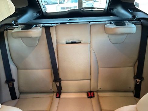 Used 2016 Volvo XC60 T5 Premier w/ Proximity Package image 28