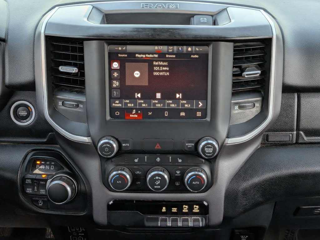 Used 2023 RAM 1500 Lone Star AWD/4WD image 18