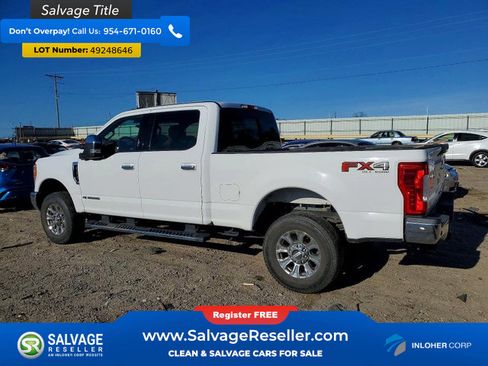 Used 2017 Ford F250 XLT w/ XLT Premium Package AWD/4WD image 3