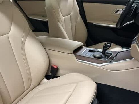 Used 2021 BMW 330i xDrive Sedan w/ Driving Assistance Package image 17