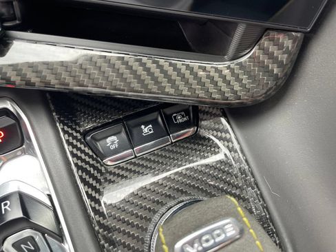 Used 2022 Chevrolet Corvette Stingray Premium Conv w/ Z51 Performance Package RWD image 24