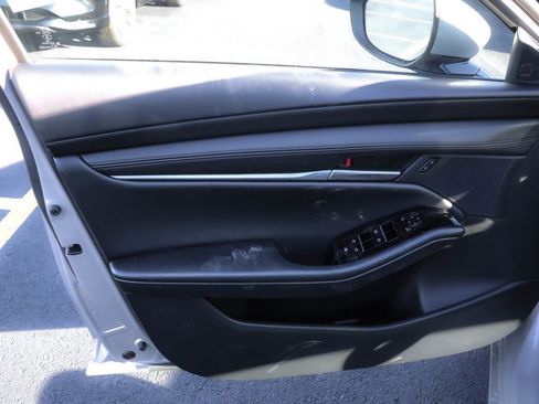 New 2026 MAZDA MAZDA3 2.5 S Sedan w/ Preferred Pkg image 30